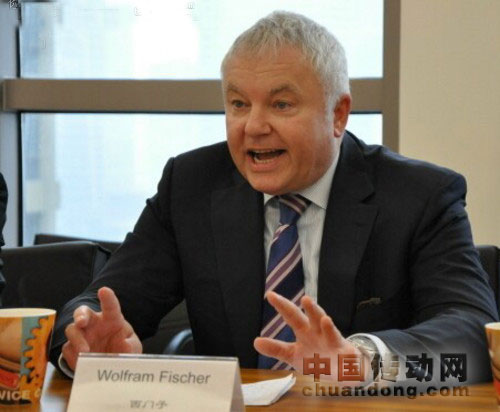 西門子企業(yè)通信集團(tuán)歐洲、中東、非洲以及亞太地區(qū)運(yùn)營(yíng)總經(jīng)理沃爾夫勒姆?菲舍爾